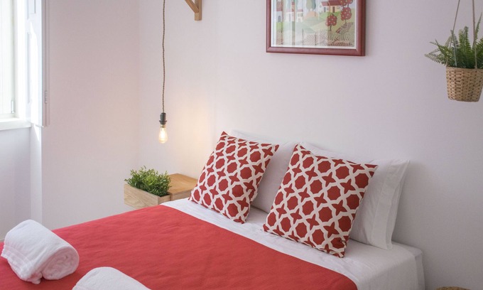 Coimbra City Centre Apartment | Living Coimbra Corpo de Deus - One-Bedroom Apartment, AC, Wifi