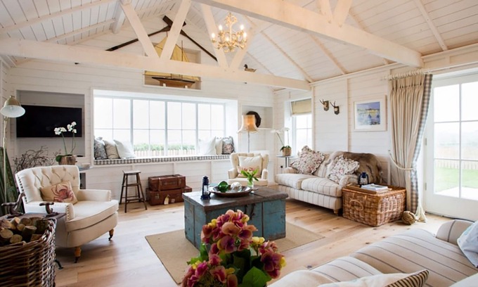 Dulas Cottage | LLIGWY BEACH COTTAGE, pet friendly, luxury holiday cottage in Moelfre