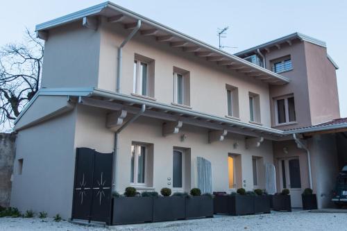 Lonato del Garda Apartment | LM House 01