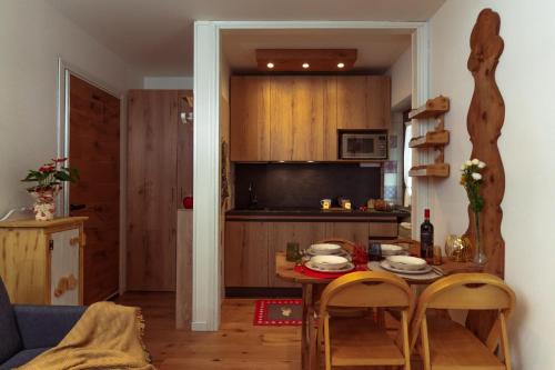 Aprica Apartment | Lo Scoiattolo by Ca-Sa Check