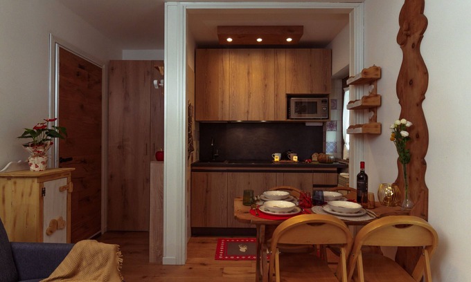 Aprica Apartment | Lo Scoiattolo - Studio Apartment, Sleeps 4