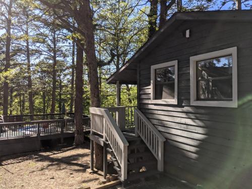 Eureka Springs House | Loblolly Pines CenterPoint Camp House