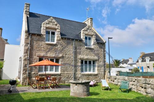 Treffiagat House | LocaLise - M6A - Ty Heol - Maison de vacances à quelques pas du port et des plages - jardin avec terrasse entièrement clos - wifi inclus