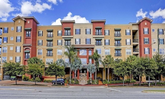 Astrodome Condo | Located in Houston's Medical Center just blocks from NRG