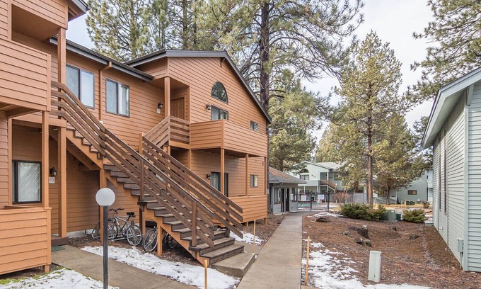 Sunriver House | Located in Sunriver Business Park, HD TV- unit i-2