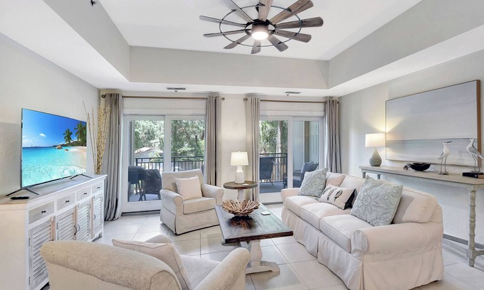 Demere Park Condo | Located in the heart of the south end. Close to everything