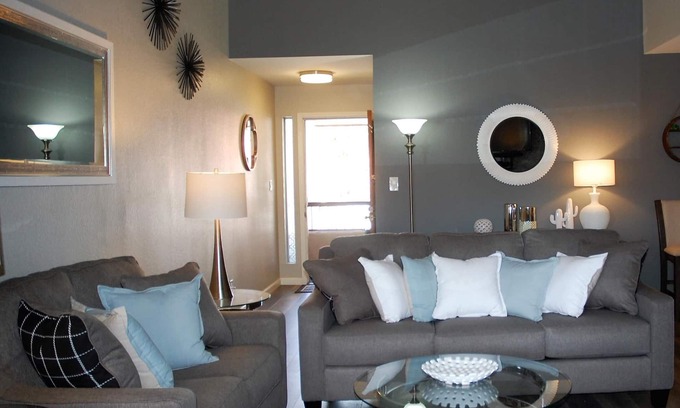 Village Two Condo | LOCATION! 2br/2ba sleeps 6 condo in McCormick Ranch close to all,