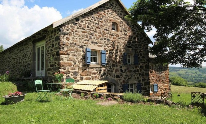 Saint-Front House | Location authentique avec cheminée et toit de chaume, proche nature et activités à St-Front - FR-1-582-291