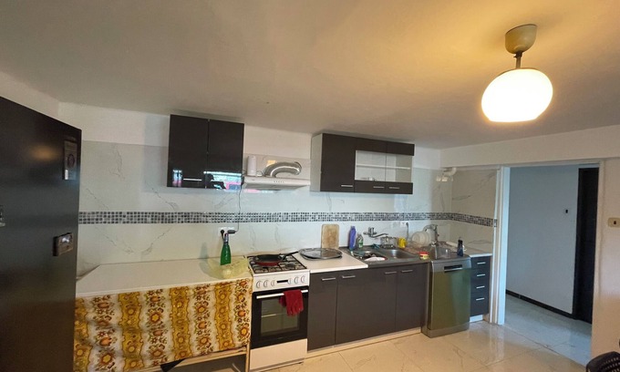 Velke Kosihy House | Location Centric Relaxing Sleep space between Budapest, Komarno & Gyor.
