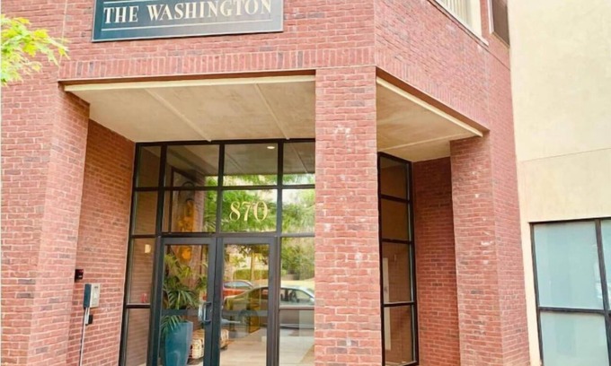 Atlanta Apartment | Location! Location! 2bd/2bath- Heart of Downtown Atlanta