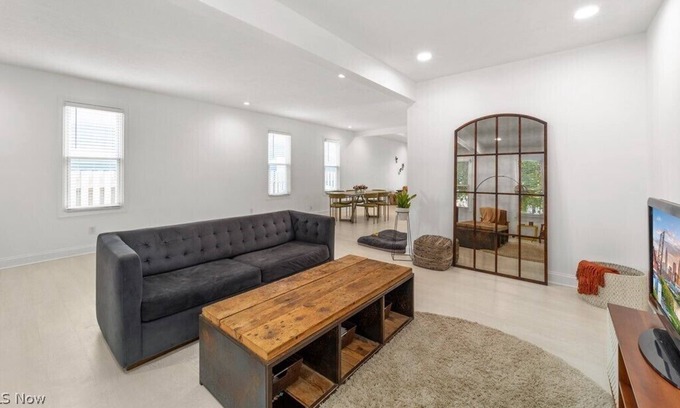 Ohio City House | LOCATION! LOCATION! Minutes from everything you will love about Cleveland