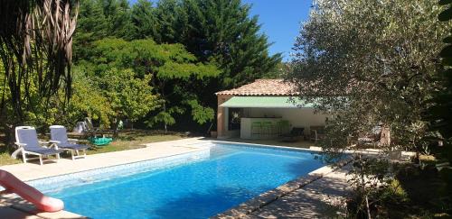 Pierrevert Villa | location saisonnière