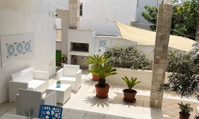 Campomarino di Maruggio Villa | Location with a modern and luxury style, 80 meters from the sea.