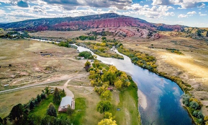 Bessemer Bend House | Lodging on the North Platte River