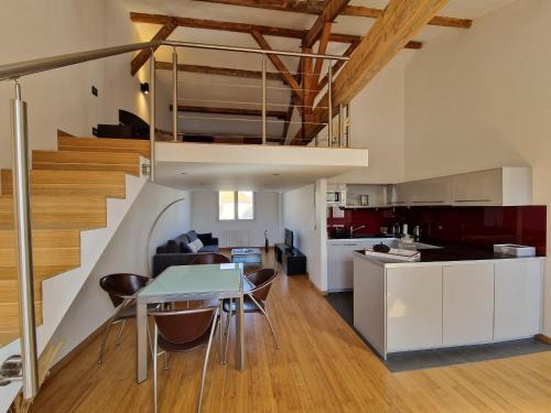 Quartier du Casino Apartment | Loft 4 pers centre Châtelaillon-Plage, à deux pas de la mer et du Casino, Wi-Fi inclus - FR-1-706-26