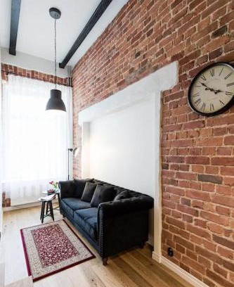 Kadriorg Apartment | Loft Black and Red