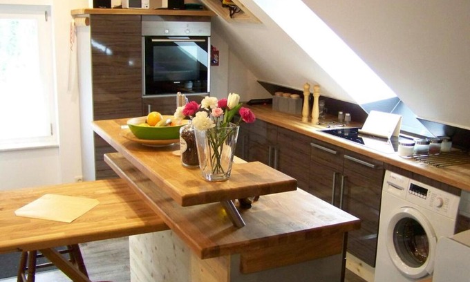 Apolda Apartment | Loft-Ferienwohnung zur "Kfz-Schenke"