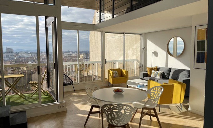 Comedie Apartment | Loft in the historic center with panoramic view