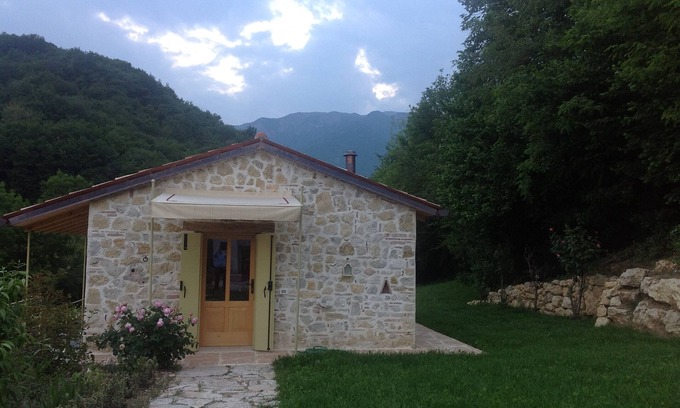 Castelcucco Ski Chalet | Loft in the woods, in the hills near Asolo, an hour's drive from Venice.
