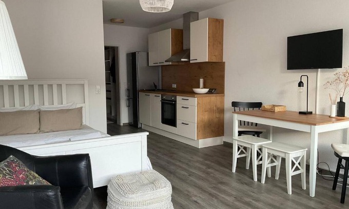 Loerrach Apartment | Loft mit Parkplatz und Balkon