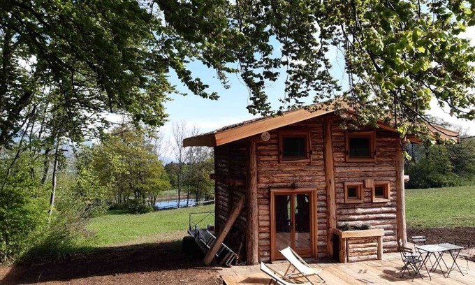 Saint-Paul-les-Monestier Cabin | Log Cabin-Exclusive-Ensuite with Shower-Mountain view-cabane en rondin