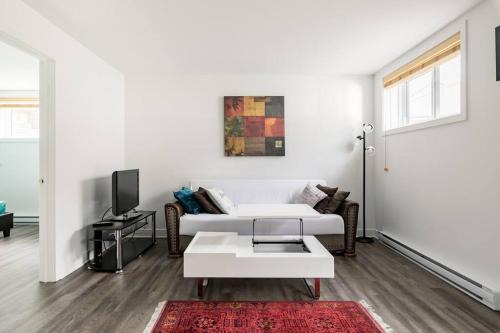 Lafleche Apartment | Logement neuf, spacieux
