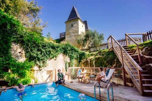 Chenehutte-Treves-Cunault House | Logis Escale - Grand Gite - Piscine