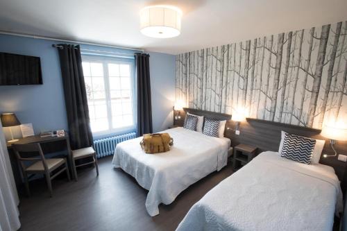 Le Mele-sur-Sarthe Hotel | Logis Hôtel Restaurant de la Poste