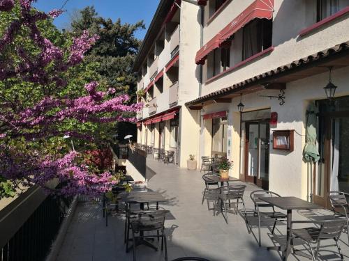 Valgorge Hotel | Logis Hôtel-Restaurant Le Tanargue