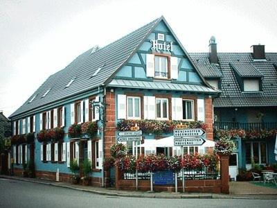 Ingwiller Hotel | Logis Hotel Aux Comtes De Hanau