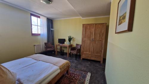 Neustadt Hotel | Logis Hotel Stadt Neustadt