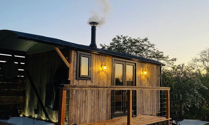 Graigfechan Cabin | Loki Shepherds hut [ Graig Escapes ]