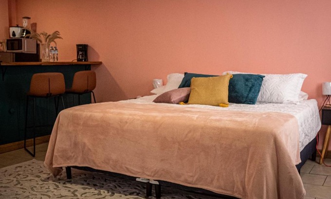 Chinatown House | Lolas Hostal Apartamento Equipado