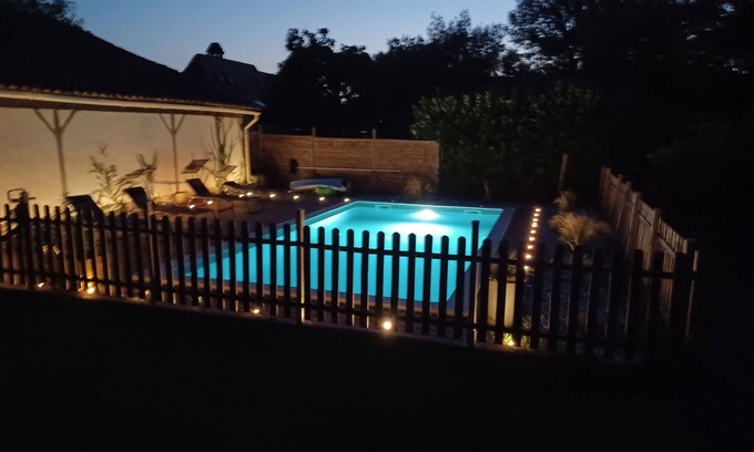 Lamonzie-Saint-Martin House | Longère du 18ème aux Portes de Bergerac, Entièrement Rénovée Avec Piscine Privée