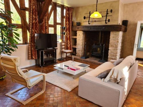 Ligny-le-Ribault House | Longère de charme rénovée, 2 chambres, proche Orléans - FR-1-590-553