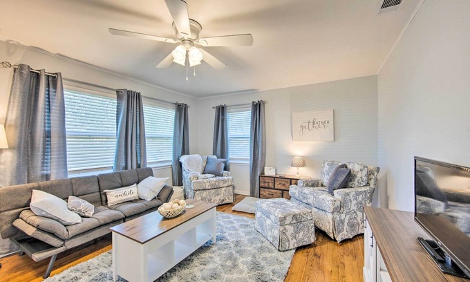Longview House | Longview Vacation Rental Home: 4 Mi to Dtwn