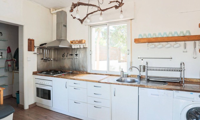 Galifa House | Look forward to spending your vacation in this vacation home in the best panoramic location.