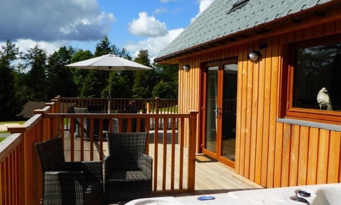 Newton Stewart House | Lord Galloway 32 with Hot Tub Newton Stewart