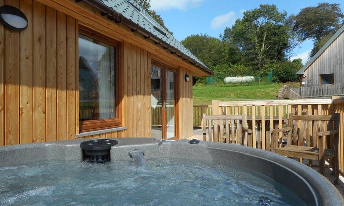 Newton Stewart Ski Chalet | Lord Galloway 36 with Hot Tub