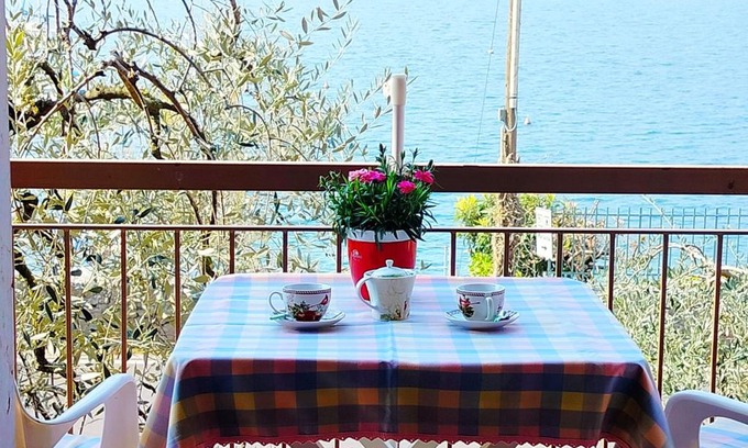 Assenza Apartment | Lorena house