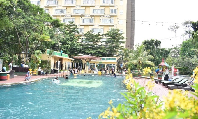 Sukaraja Hotel | LORIN SYARIAH HOTEL SENTUL