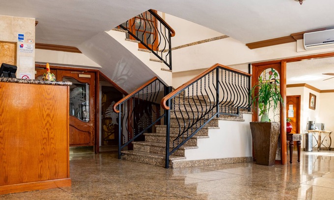 Juarez Municipality Hotel | Los Cedros Hotel Inn Ciudad Juárez