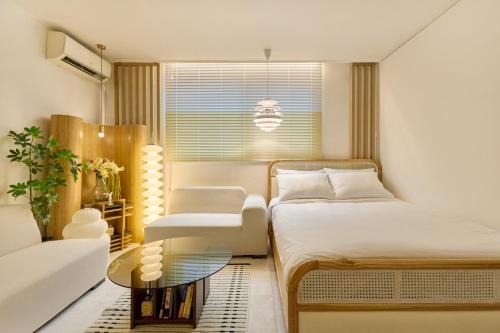 Seokchon-dong Apartment | Lotte World 5 minutes,Gangnam 20 minutes