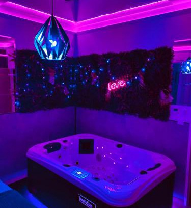 Aussonne Apartment | Love room avec jacuzzi intérieur proche Blagnac