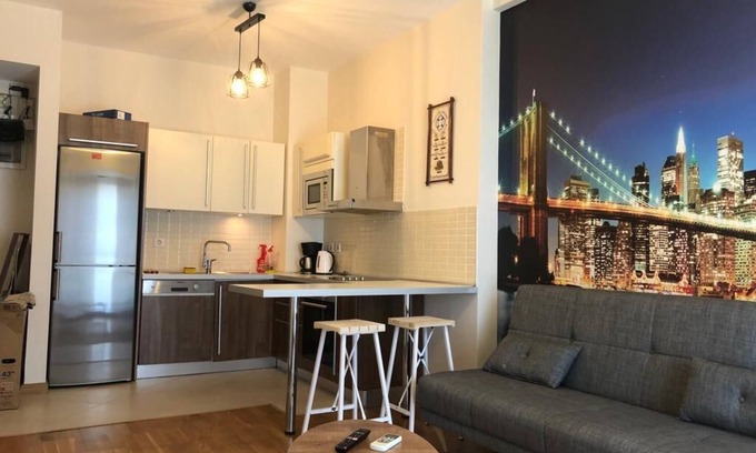 Esenyurt Apartment | Lovely 1 Bedroom within 2 min walk to Akbatı mall