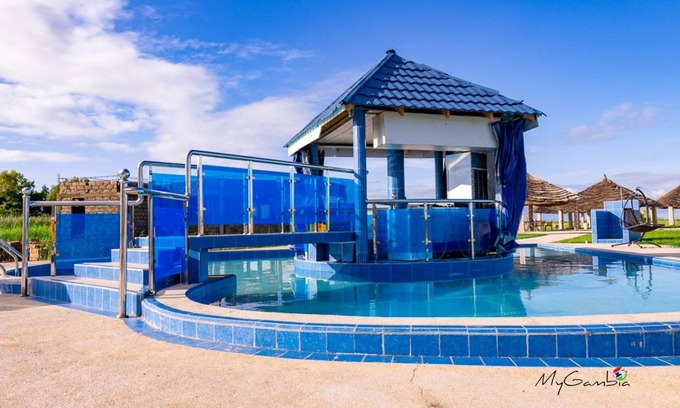 Bakau Villa | Lovely 13-bed Complex on Cape Point Beach, Bakau