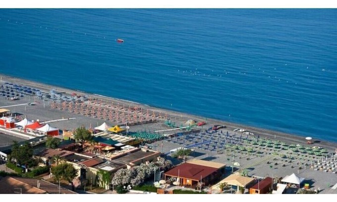 Scalea Apartment | Lovely 2-bedroom rental with patio in Scalea
