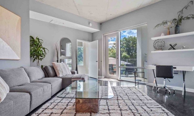 South Eola Condo | Lovely 2BD 2BTH Thorton Park Condo w/secure parking