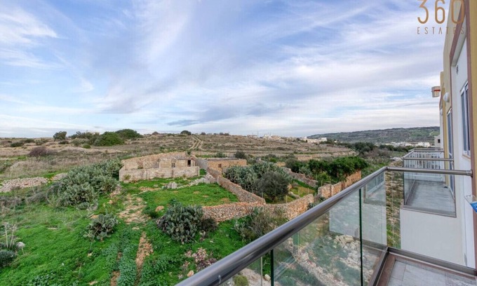 Mgarr Apartment | Lovely 3BR Apt w/Private Balcony & Views in Mgarr