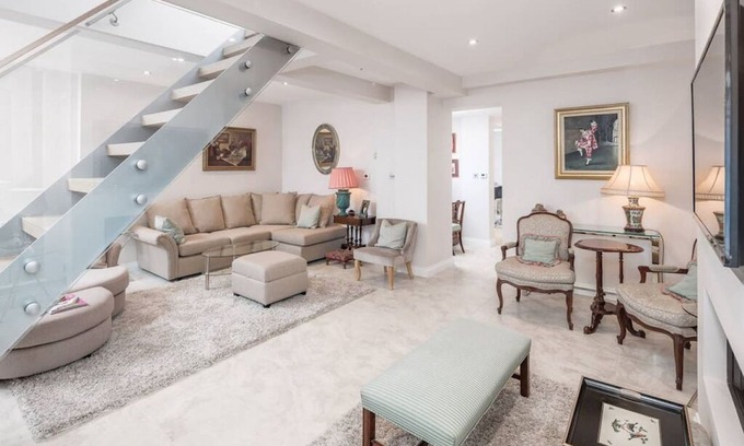 Pembridge Apartment | Lovely 4-bed house at the heart of Notting Hill!